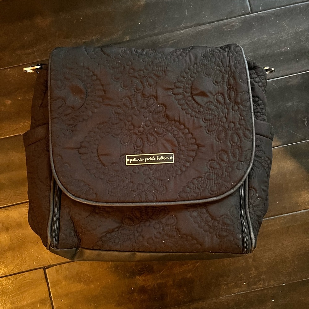 Petunia Pickel Bottom diaper bag - Black